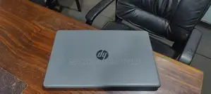 Laptop HP 15 4GB AMD HDD 700GB