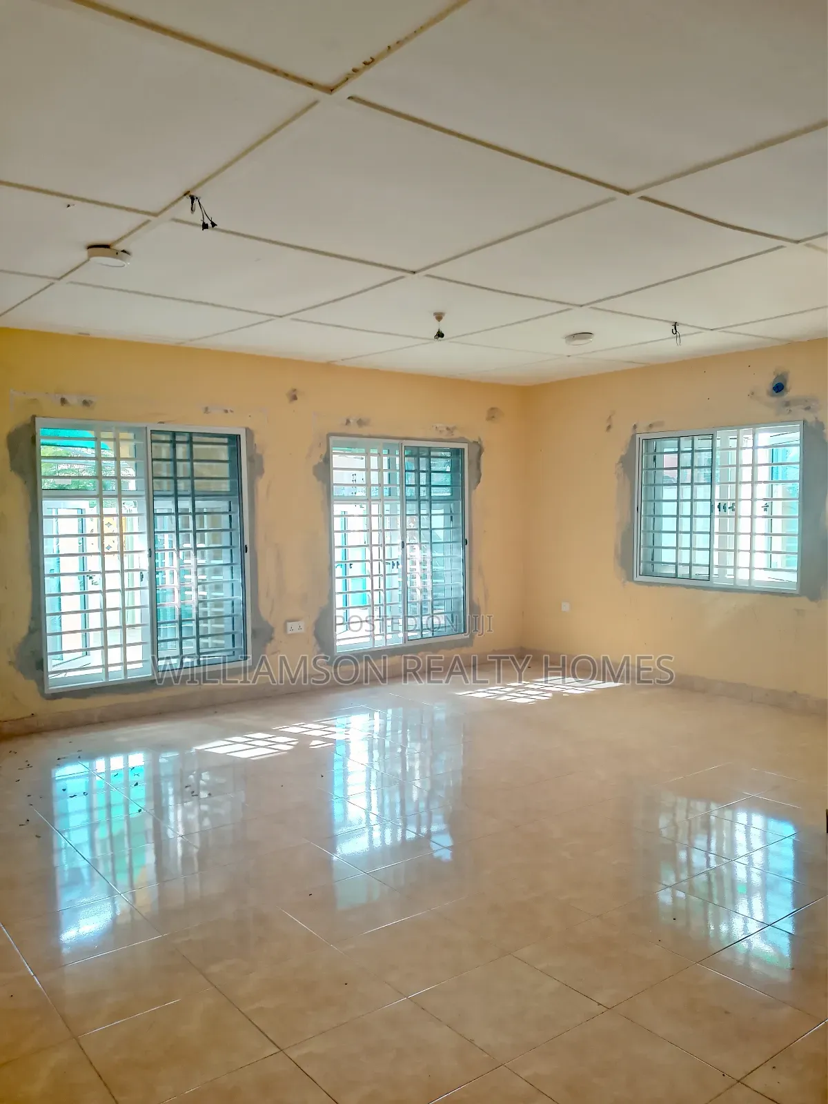 3bdrm House in Community 20 Estate, Spintex for rent