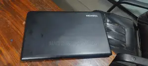 Laptop Toshiba Satellite C70D 4GB AMD HDD 500GB