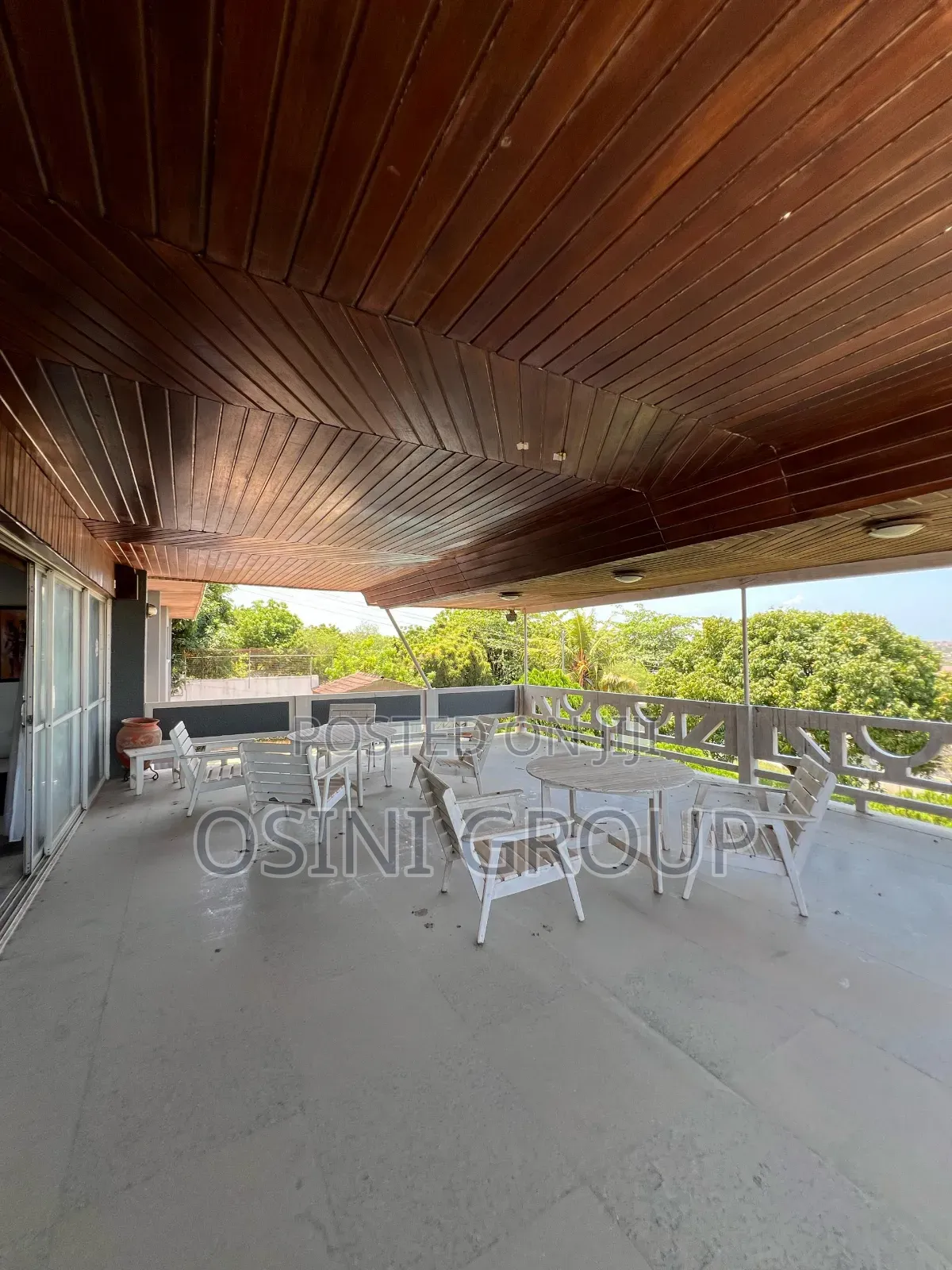 12bdrm House in MacCharty Hills for sale