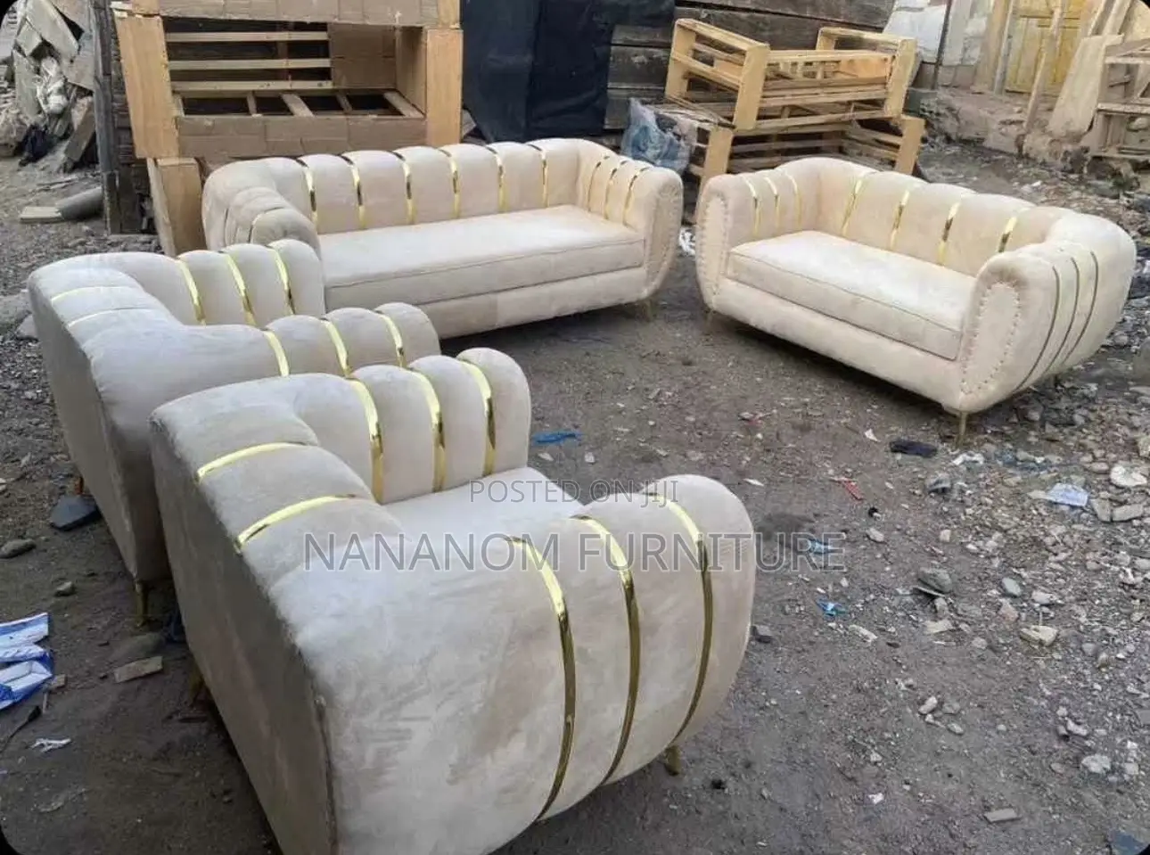 Sofa Set Available