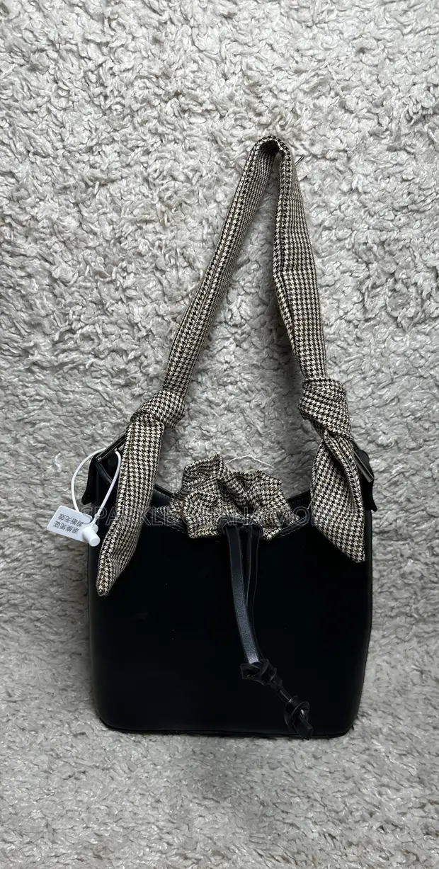 Second Chance Buy Sell Bags Second Chance Women'S Bag In Circle