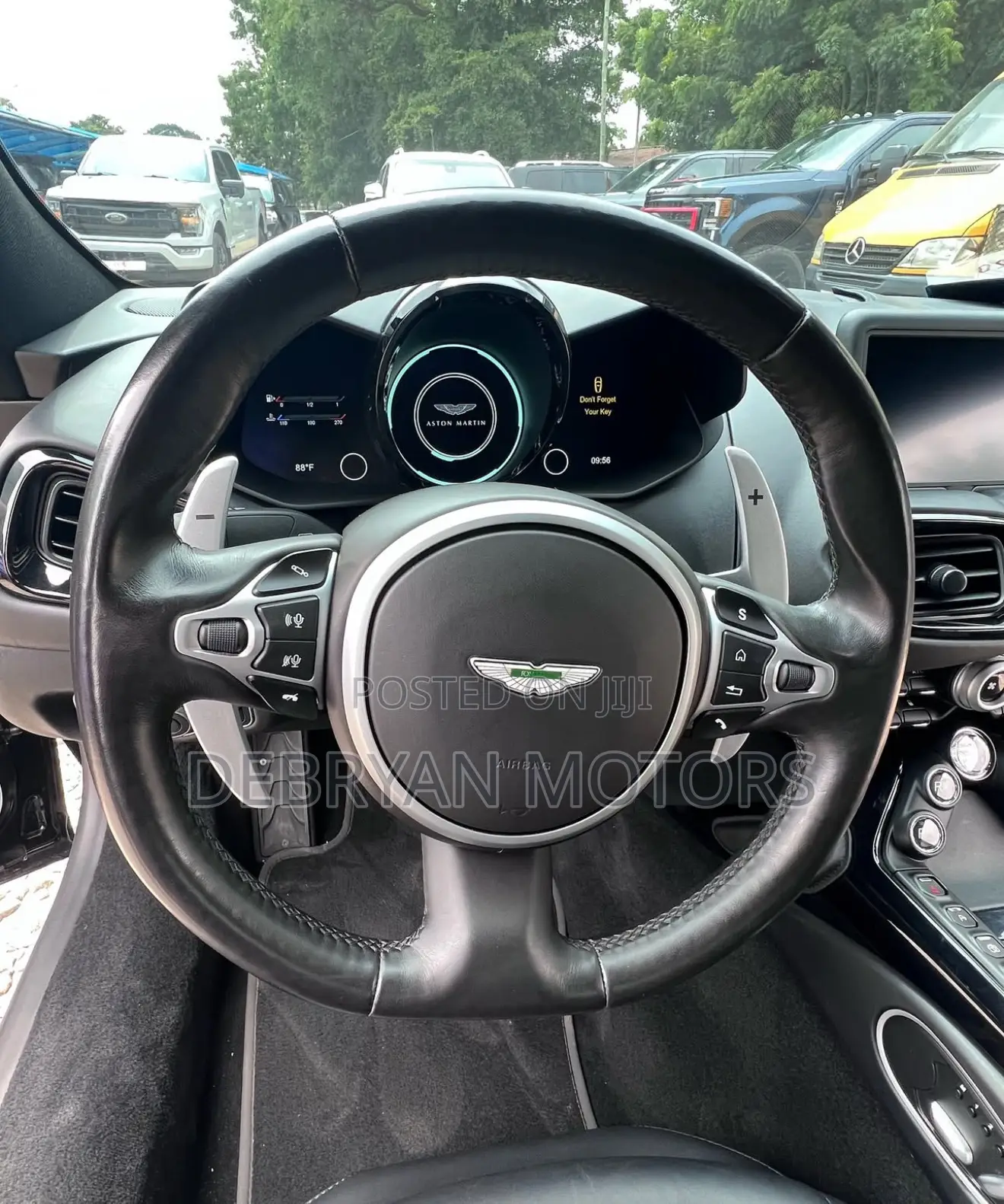 Aston Martin Vantage 2022 Black