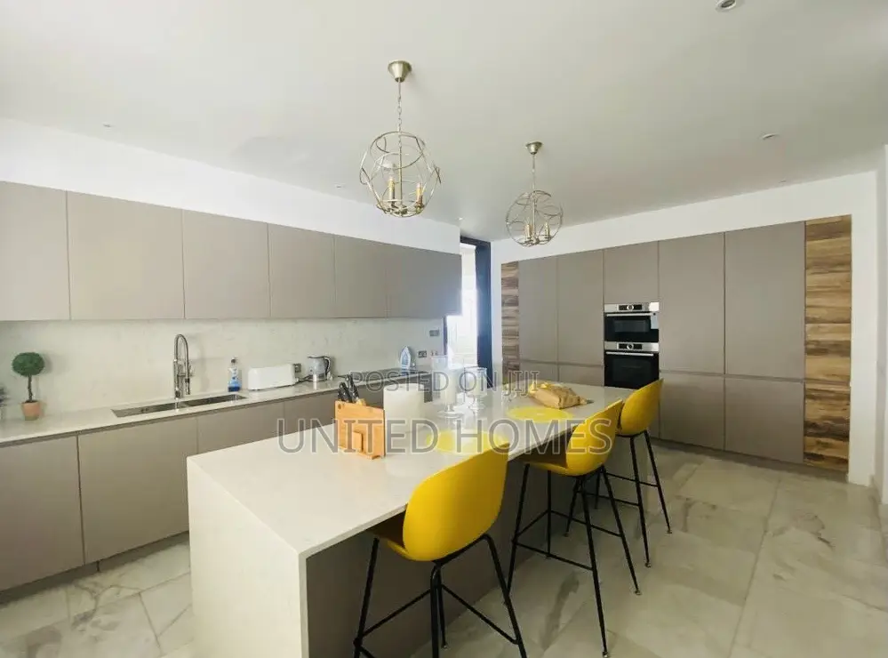 5bdrm House in Cantonments for sale