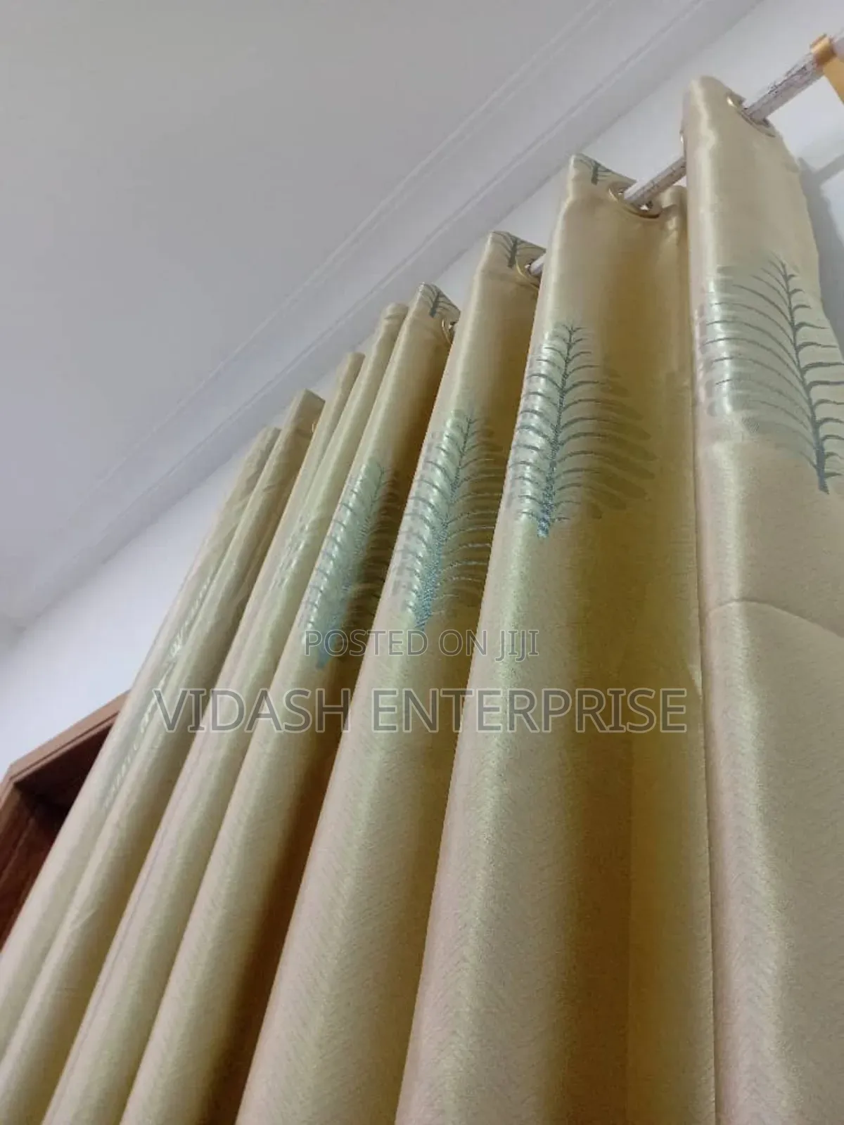 Curtains Shade( Width 4.5 Feet / Length 8.5 Feet)