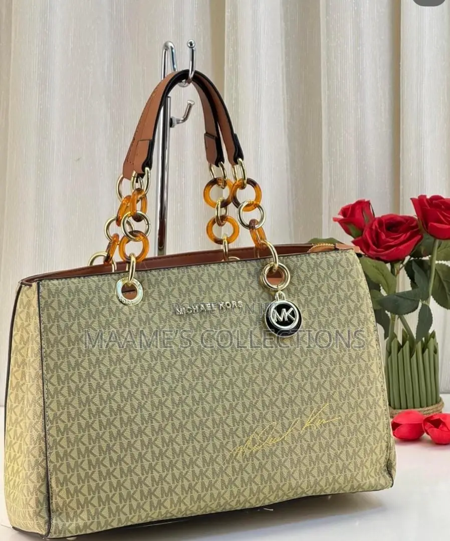 Original Mk Ladies Handbag With a Strap
