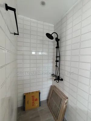 3bdrm House in Obosomase, Aburi for sale