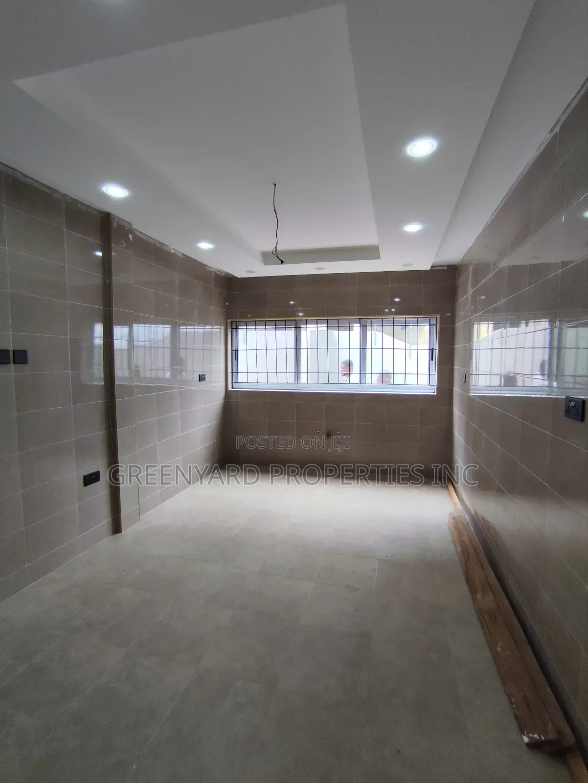 3bdrm House in Obosomase, Aburi for sale