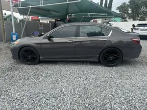 Photo - Honda Accord Sport SE 4dr Sedan FWD (2.4L 4cyl 2A) 2017 Gray