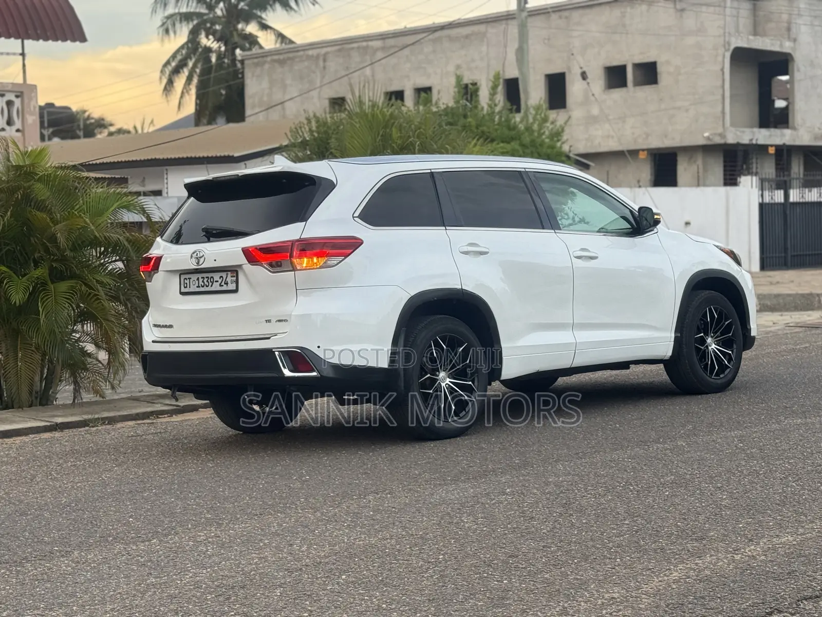 Toyota Highlander Limited Platinum 2019 White