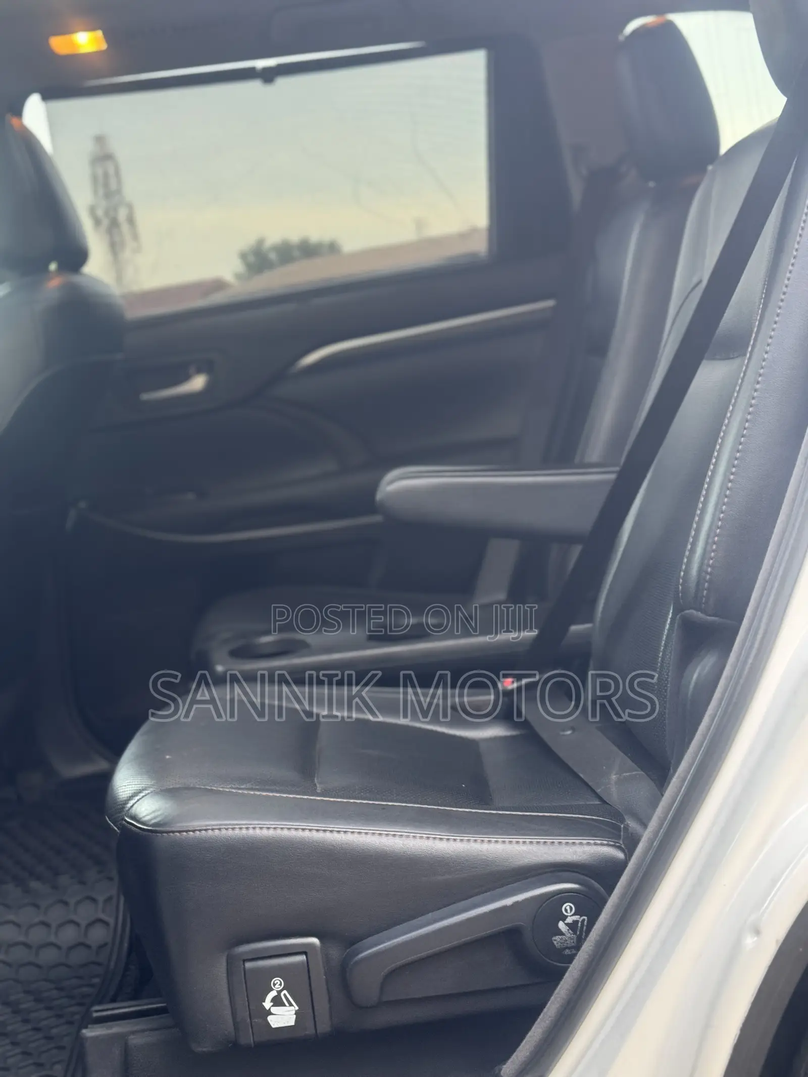 Toyota Highlander Limited Platinum 2019 White