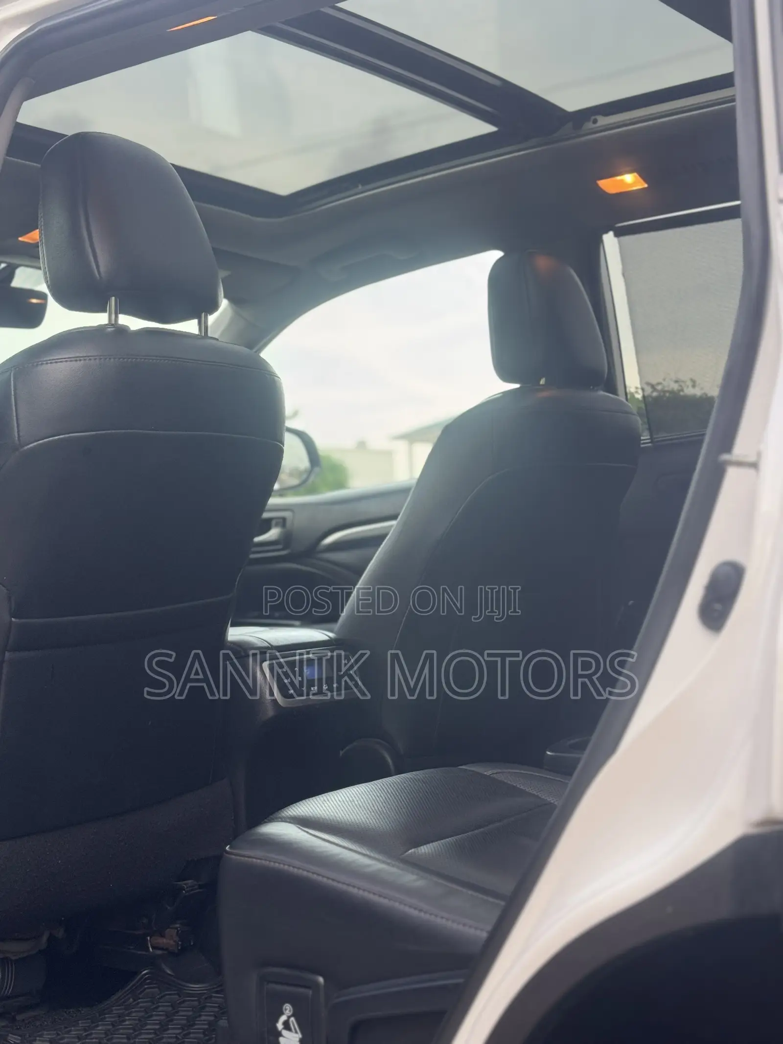 Toyota Highlander Limited Platinum 2019 White