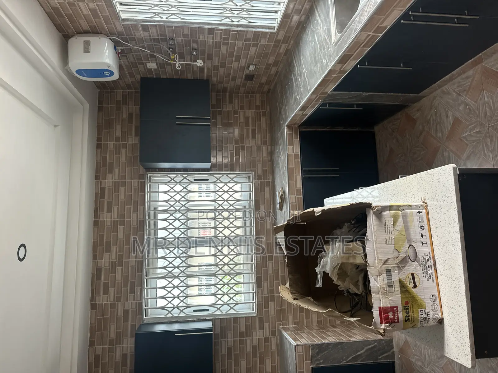 4bdrm Apartment in Westhills Mall for rent