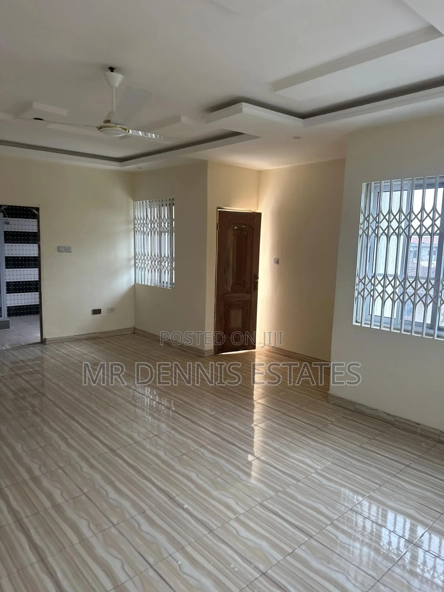 4bdrm Apartment in Westhills Mall for rent