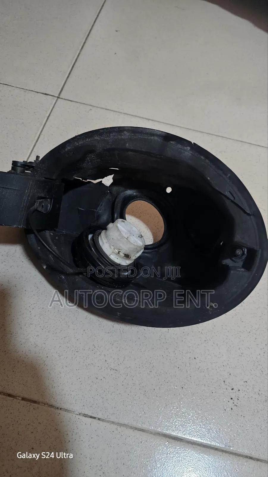 Jaguar F Pace Fuel Door
