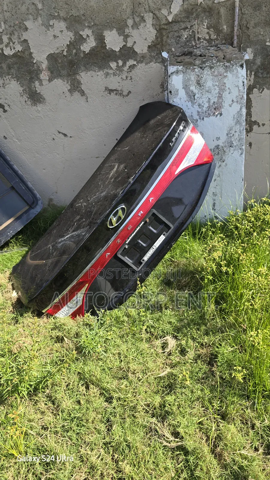 Hyundai Azera Tailgate