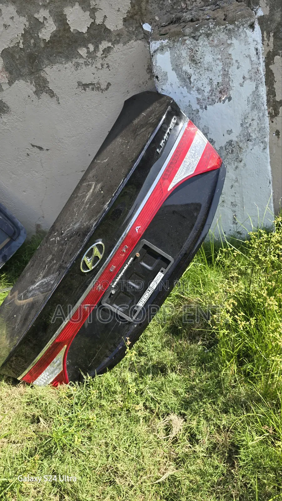 Hyundai Azera Tailgate