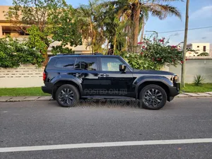 Toyota Land Cruiser 2024 Black