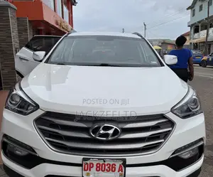 Hyundai Santa Fe SE AWD 2018 White