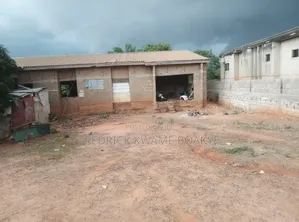 5bdrm House in Brother K Estate, Kumasi Metropolitan for sale