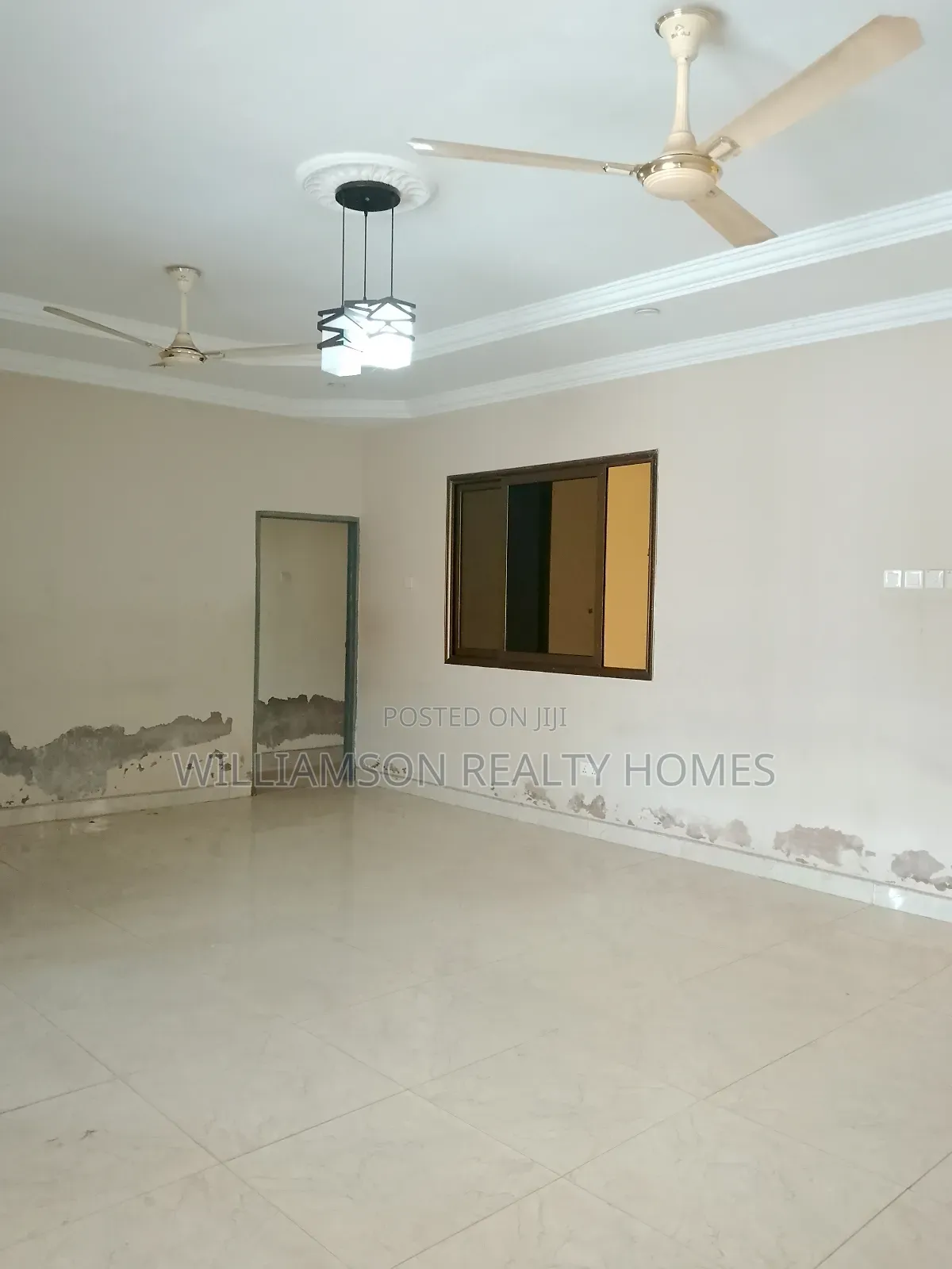 4bdrm House in Spintex Main Road for rent