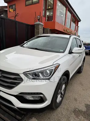 Hyundai Santa Fe SE AWD 2018 White
