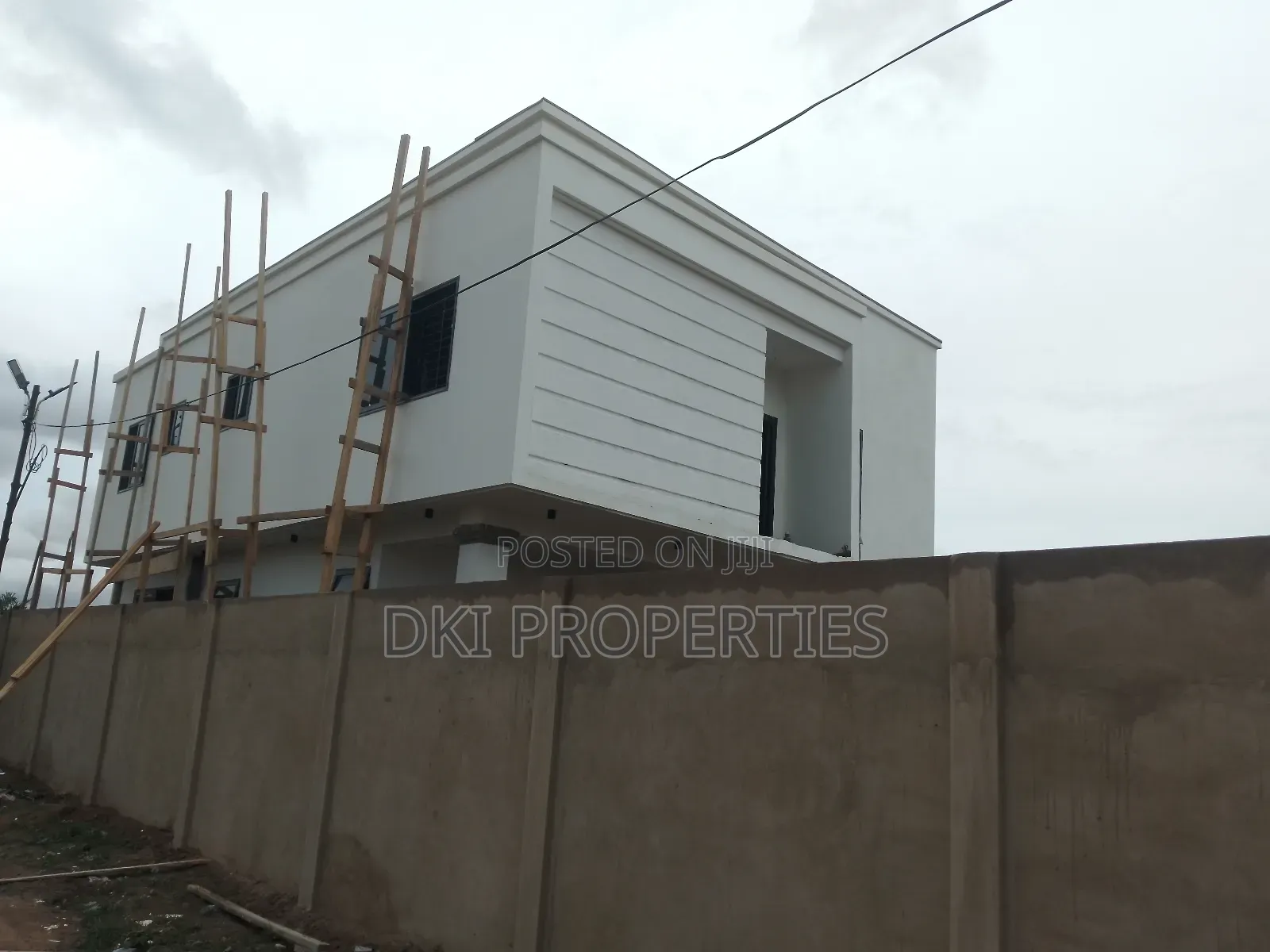 4bdrm House in Dki Properties, Malejor for sale
