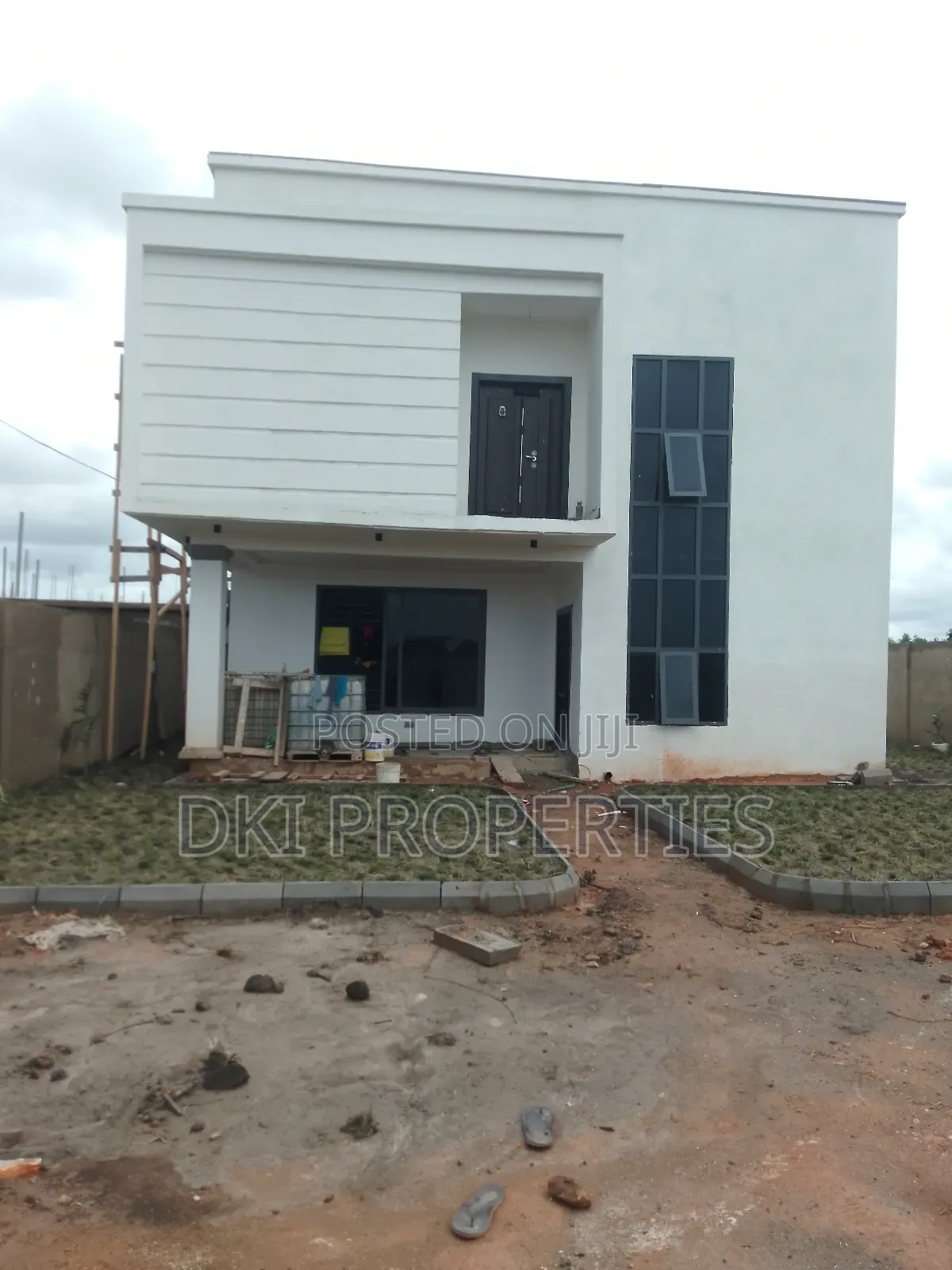 4bdrm House in Dki Properties, Malejor for sale