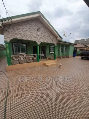 3bdrm Apartment in Commandos for rent