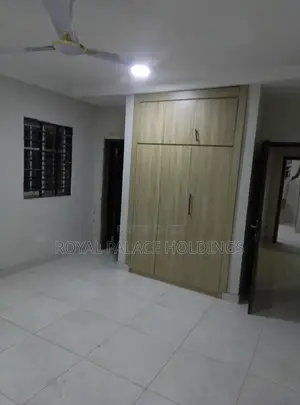 2bdrm Apartment in Lakeside Estate for rent