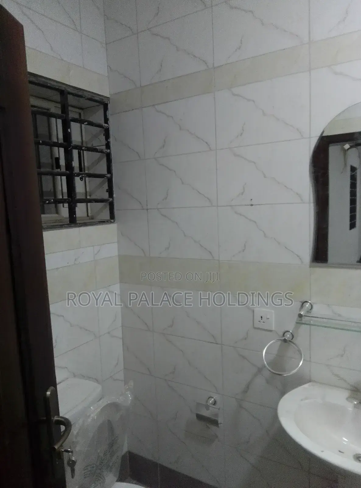 2bdrm Apartment in Lakeside Estate for rent