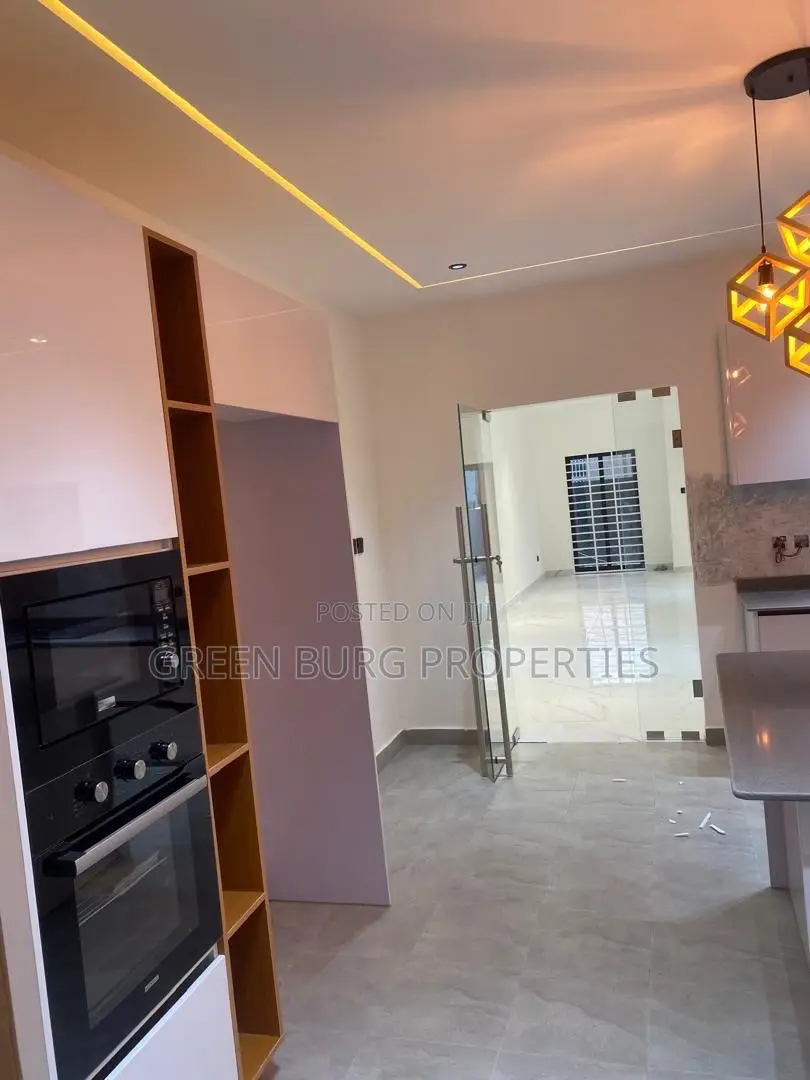 3bdrm House in Green, Oyarifa for sale
