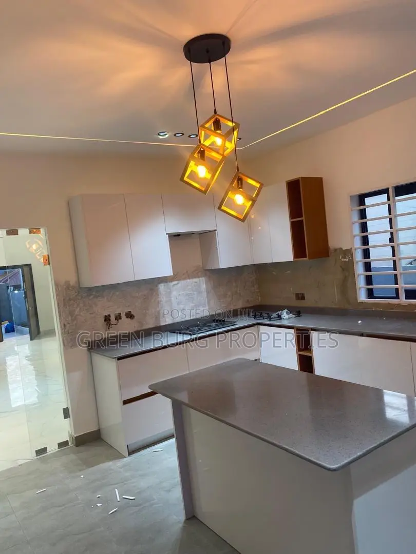 3bdrm House in Green, Oyarifa for sale