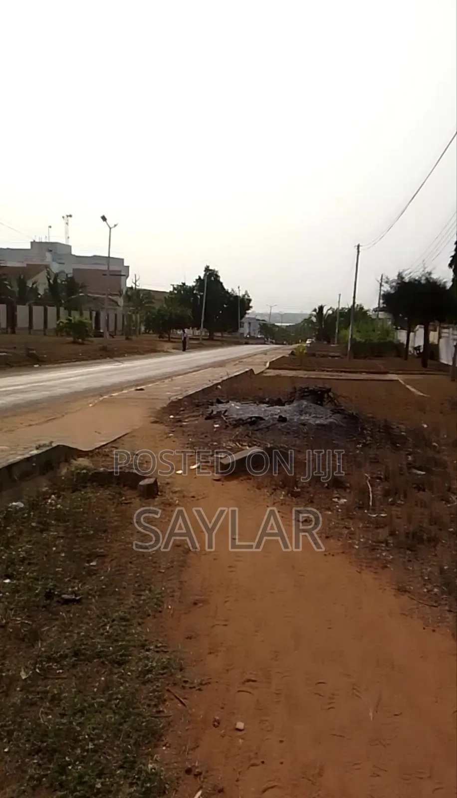 T. D. C Documents 3 and Half Plots Property at Comm12 Tema