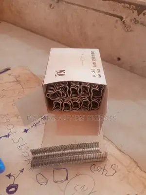 Wire Mesh Stapler Clips