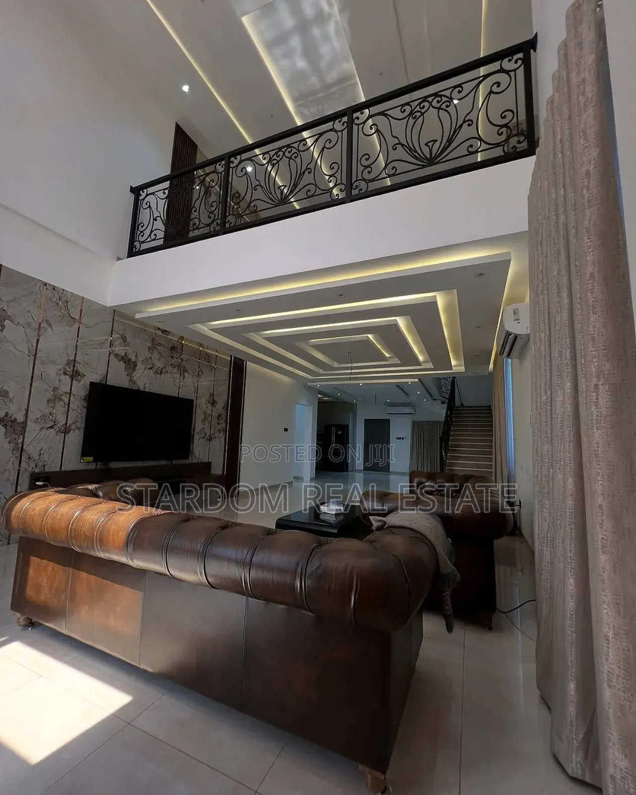 5bdrm Duplex in Ashaley Botwe for sale