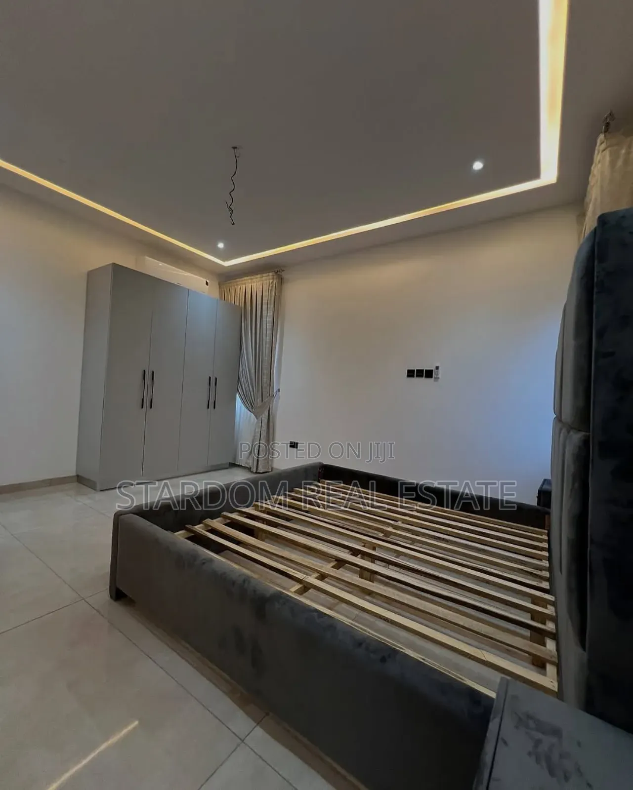 5bdrm Duplex in Ashaley Botwe for sale