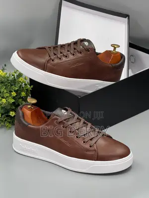 Timberland Coffee and White