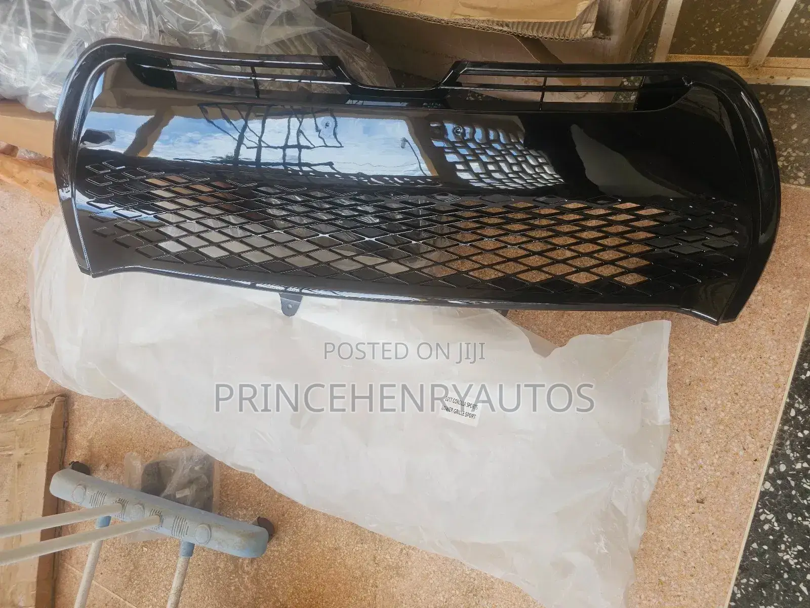 2017-2019 Toyota Corolla Sports Lower Grille Sport Version