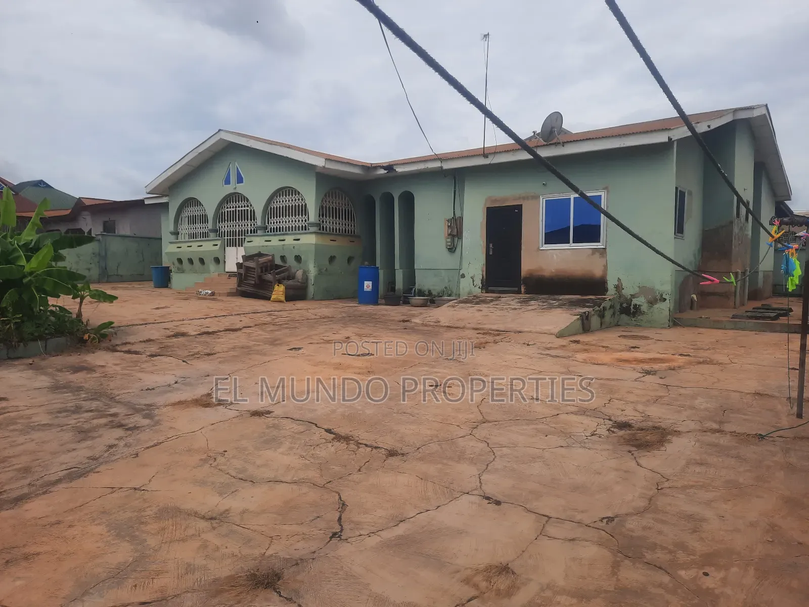 5bdrm House in Nyankyerenyease, Kumasi Metropolitan for sale