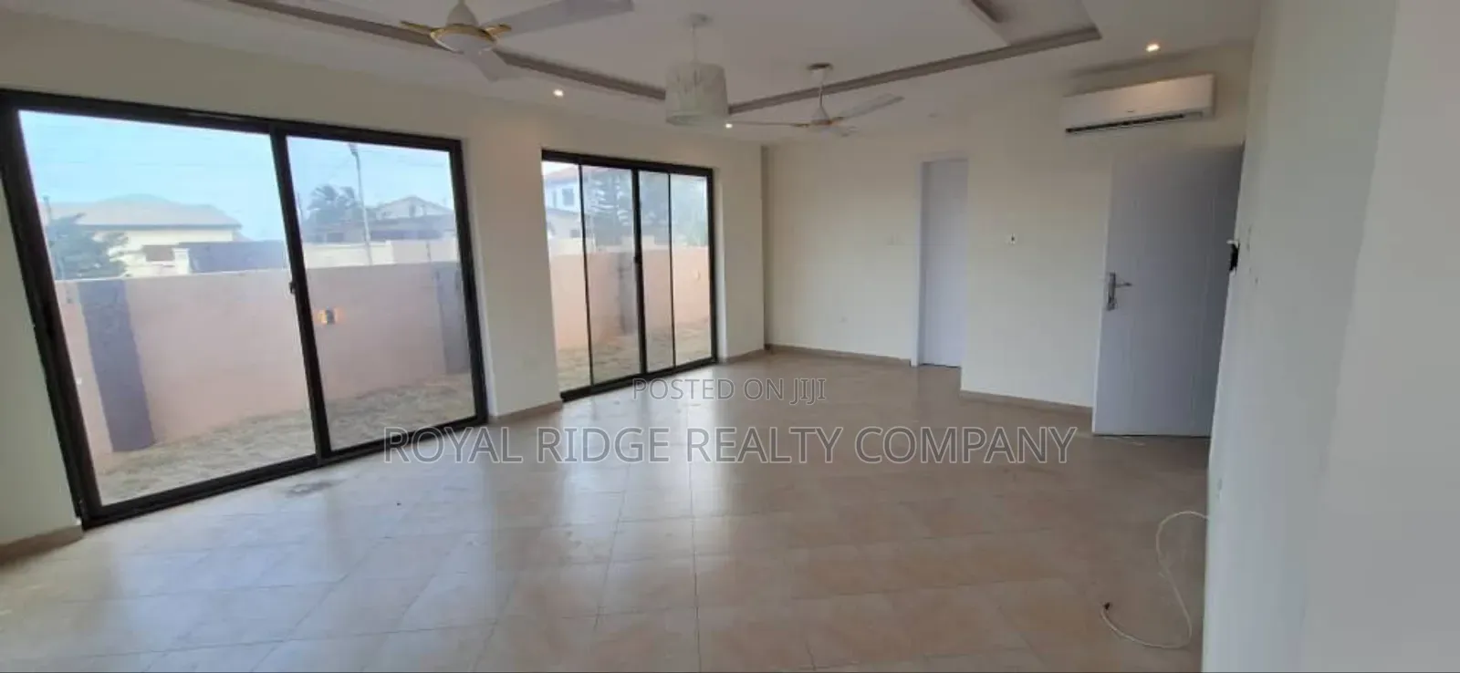 3bdrm Townhouse / Terrace in Spintex Sakumono, Accra Metropolitan