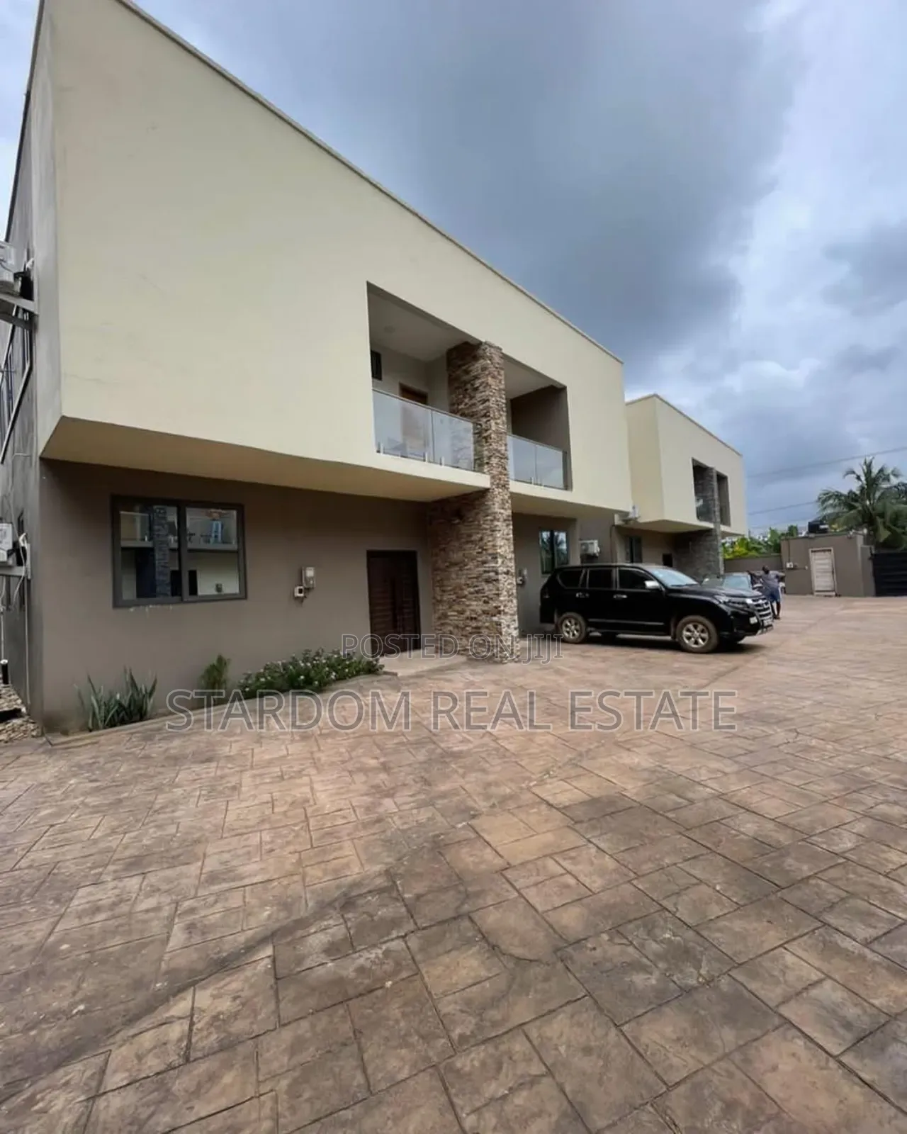 2bdrm Townhouse / Terrace in East Legon for rent