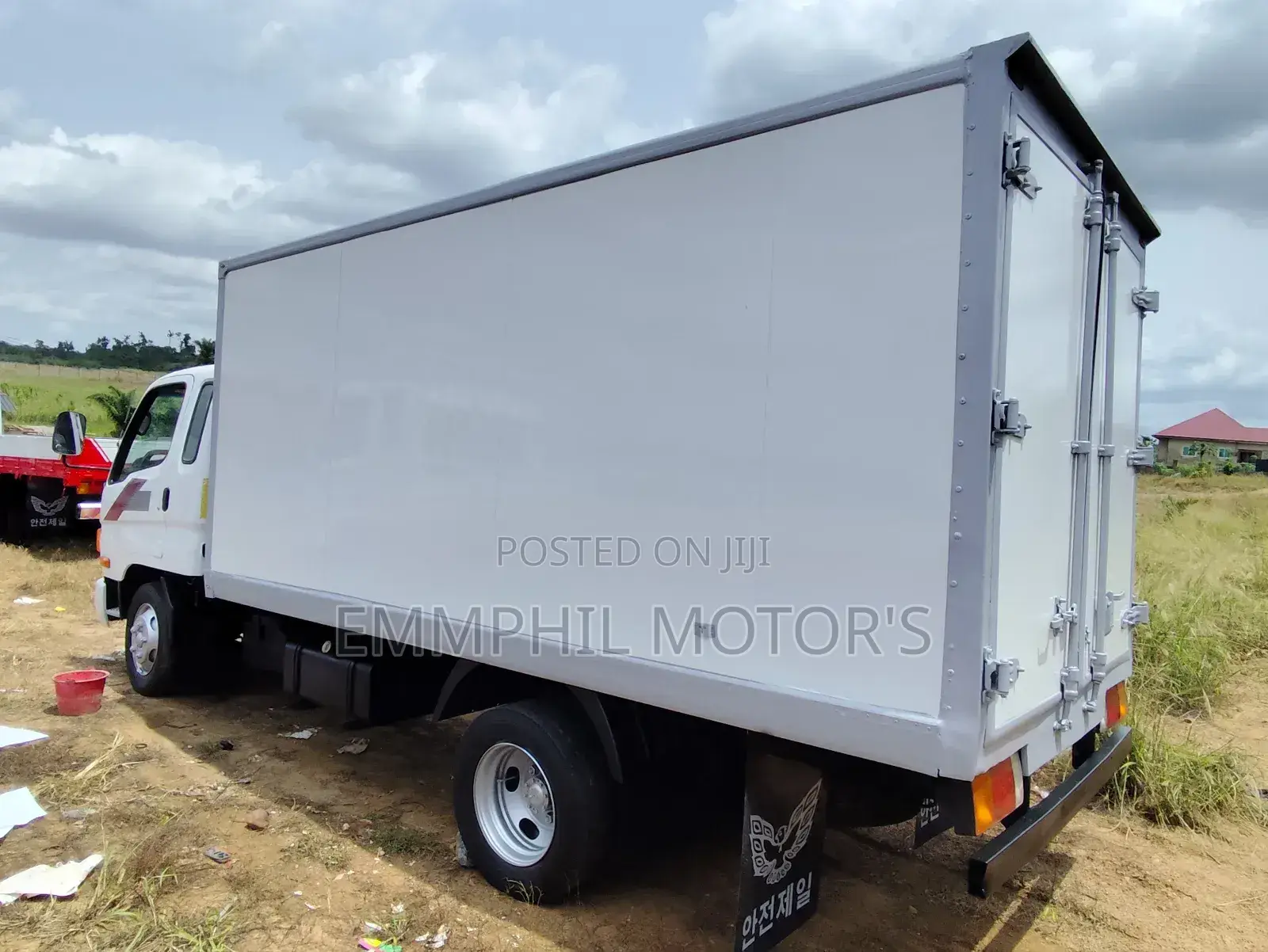 Hyundai Heavy Duty Refrigerator Truck. New Arrival