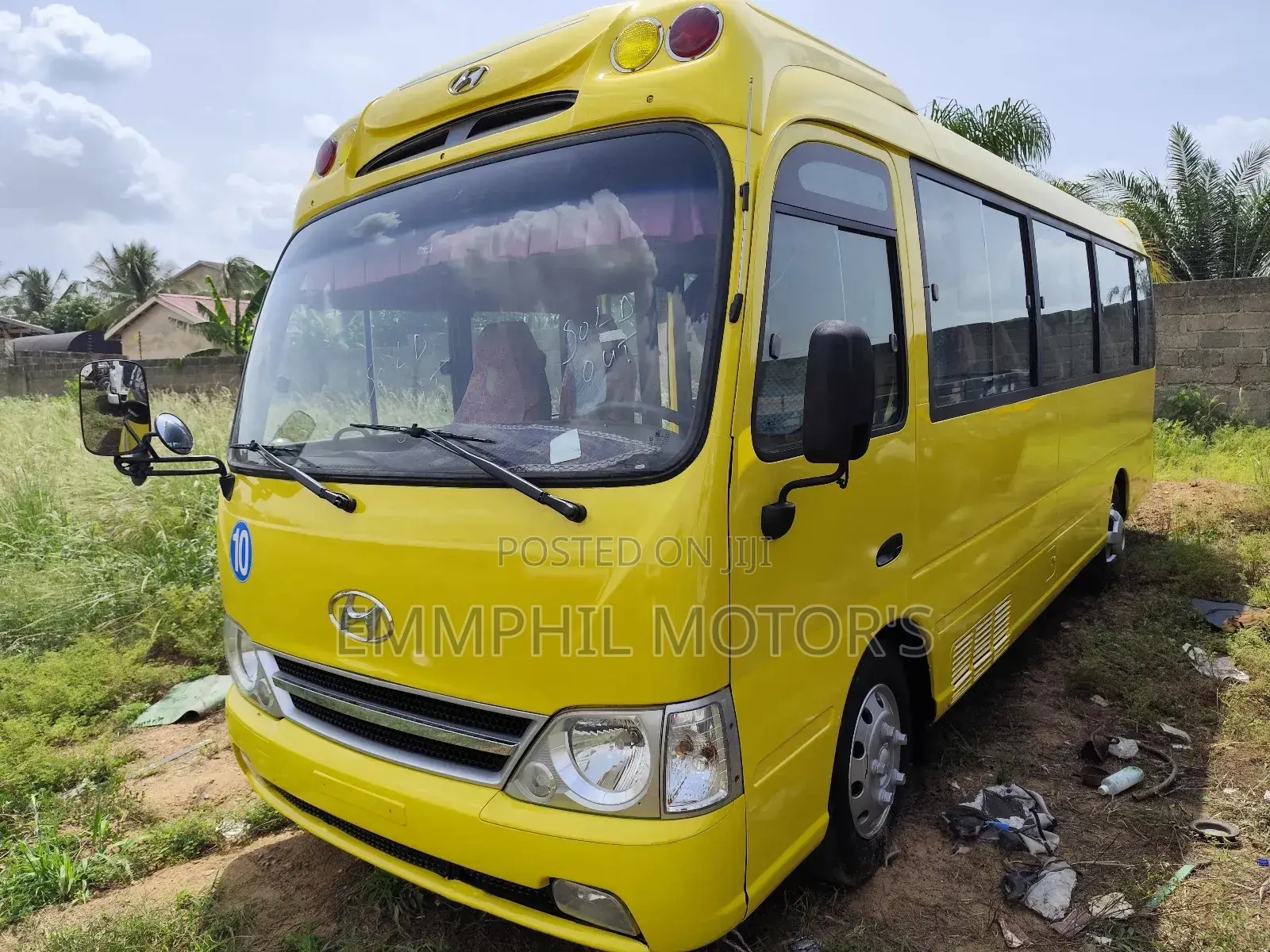 Hyundai County 2015 Yellow