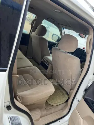 Toyota Land Cruiser 4.6 V8 GX-R 2013 White