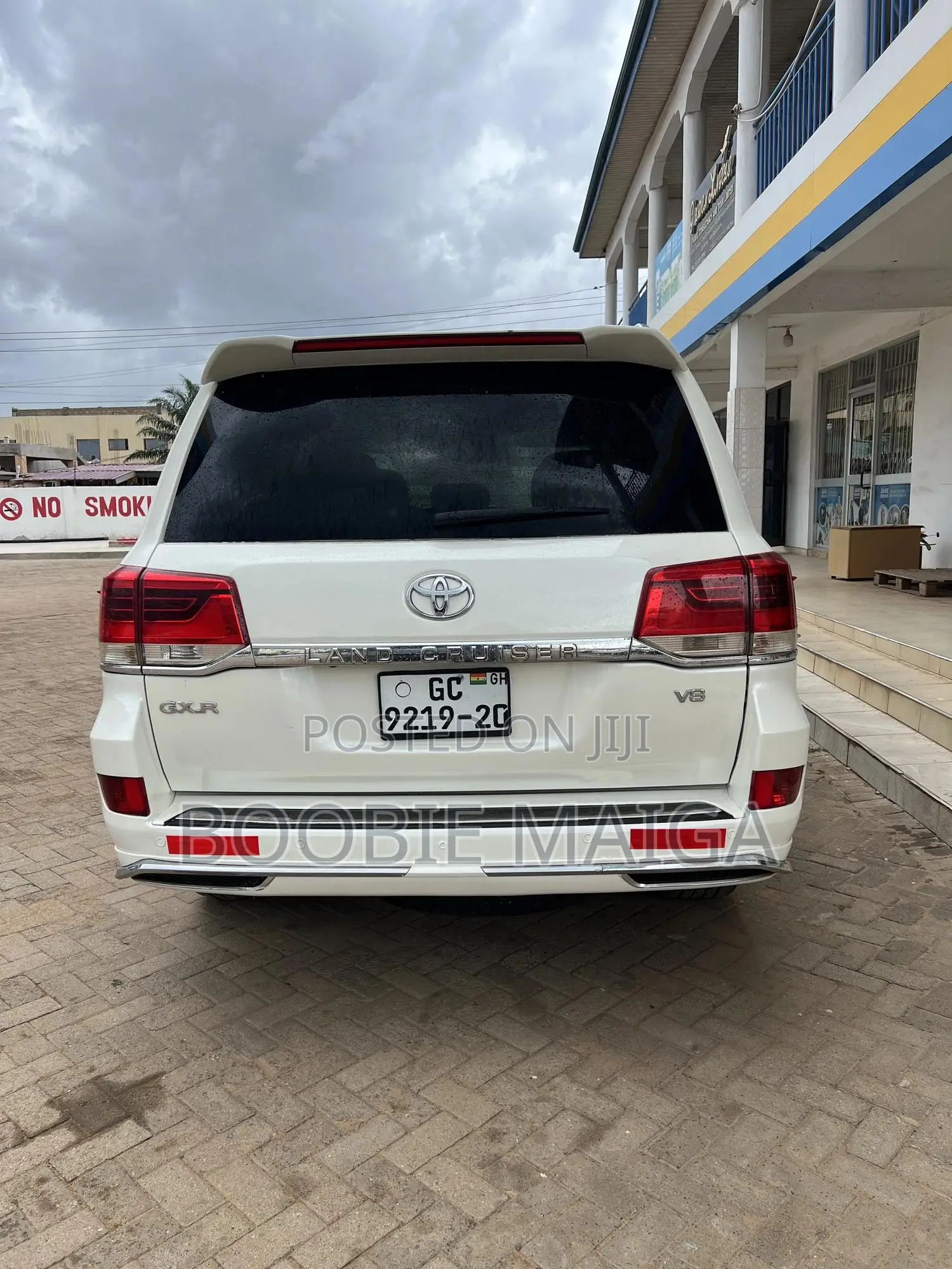Toyota Land Cruiser 4.6 V8 GX-R 2013 White