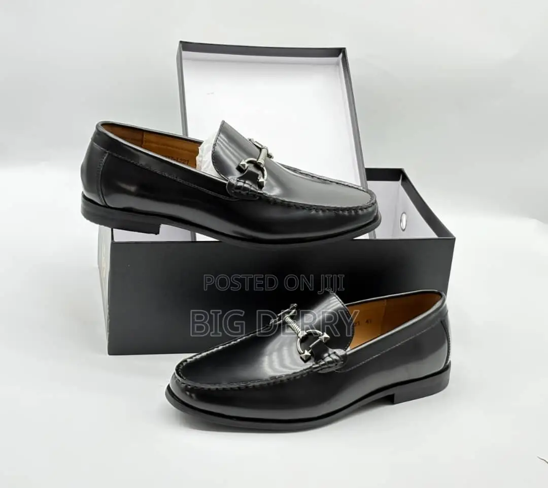 Italy Anax Lacesless Shoe