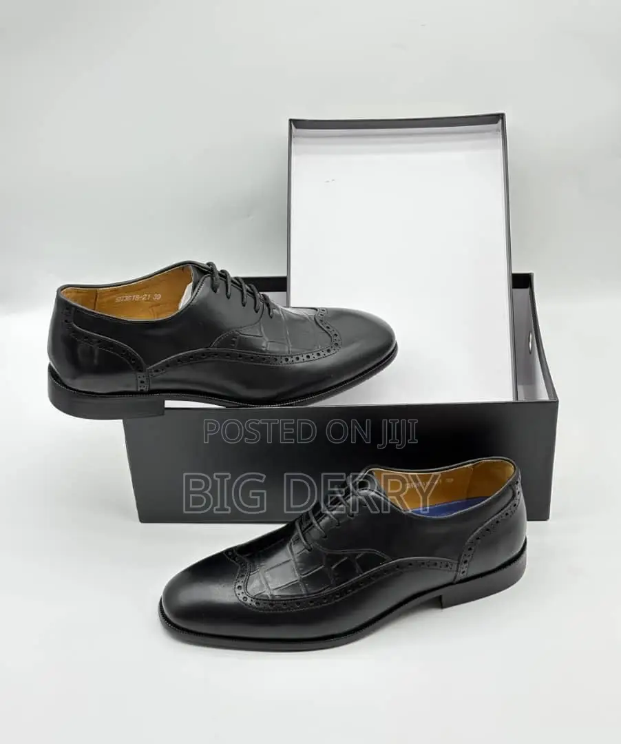 Anax Laced Shoe