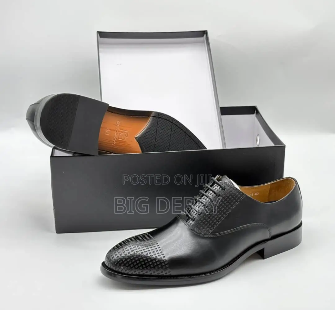 Anax Laced Shoe