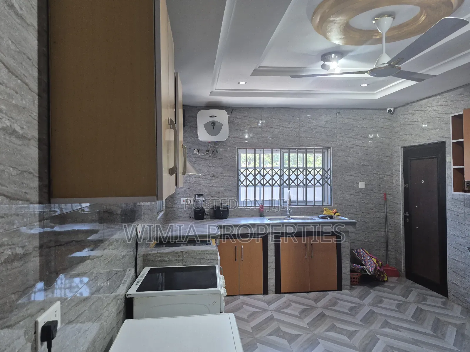Furnished 7bdrm Maisonette in Jjs House, Gbawe for rent